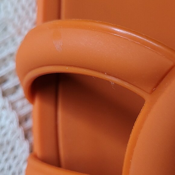 Gucci Interlocking G Slide Sandals - Picture 13 of 14